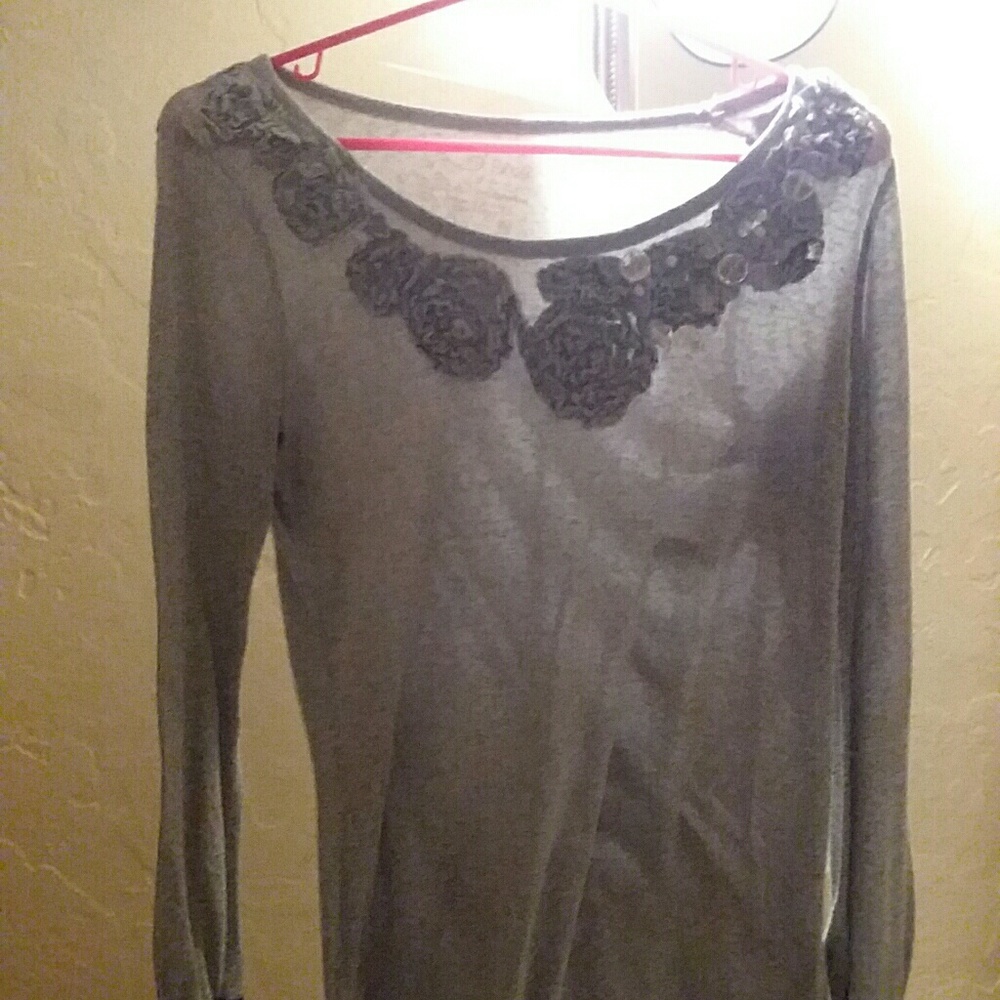 Clothes - Picture 5 of 8